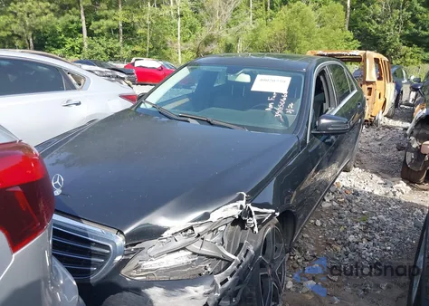 2014 Mercedes-Benz E 350 z USA, uszkodzony, nr VIN WDDHF5KB5EA884568